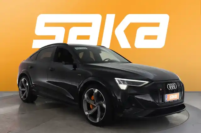 Musta Maastoauto, Audi e-tron – SAK-35091