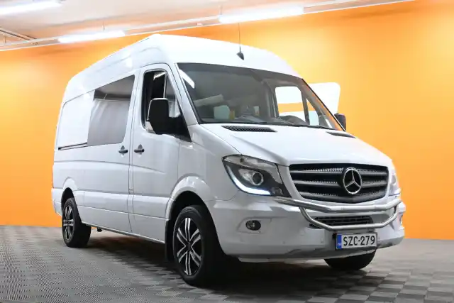 Valkoinen Pakettiauto, Mercedes-Benz SPRINTER – SZC-279