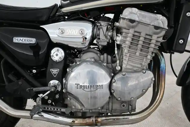  Moottoripyörä, Triumph THUNDERBIRD 900 ** Tuote! / Huutokaupat.com ** – 76-CBK