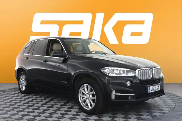 Musta Maastoauto, BMW X5 – AAK-47