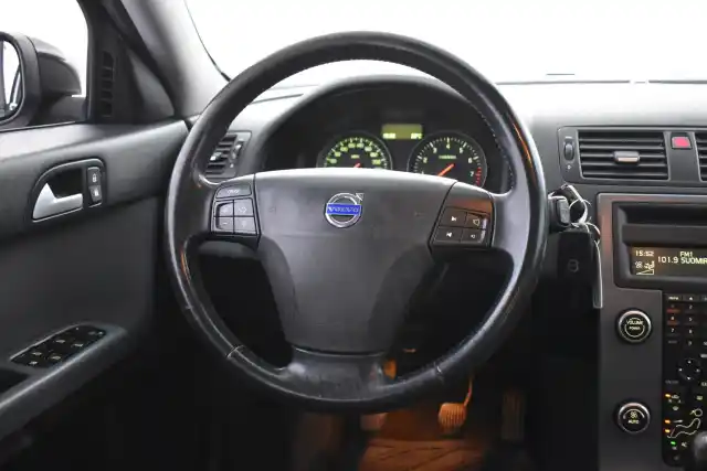 Musta Farmari, Volvo V50 – ABY-245