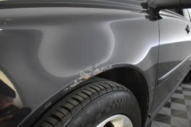 Musta Farmari, Volvo V50 – ABY-245