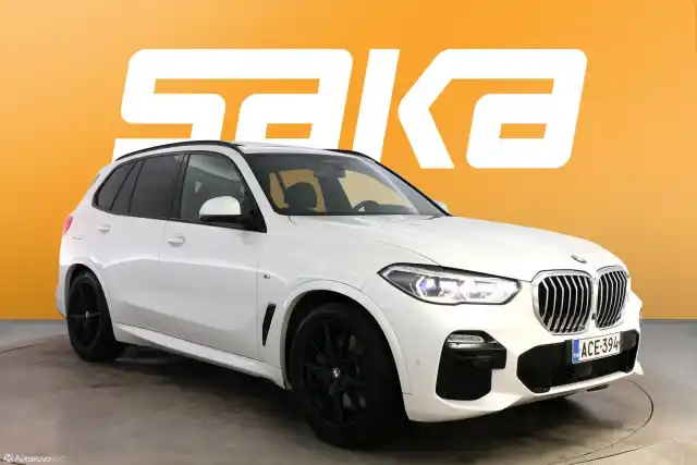 Valkoinen Maastoauto, BMW X5 – ACE-394