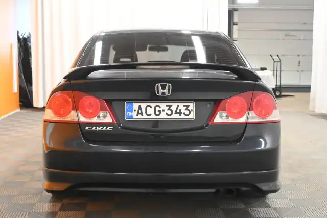 Musta Sedan, Honda Civic – ACG-343