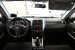 Valkoinen Maastoauto, Suzuki Grand Vitara – AHY-339, kuva 10
