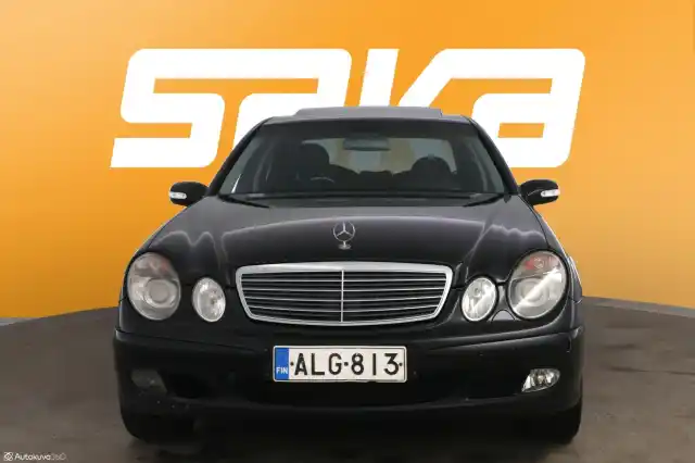 Musta Sedan, Mercedes-Benz E – ALG-813