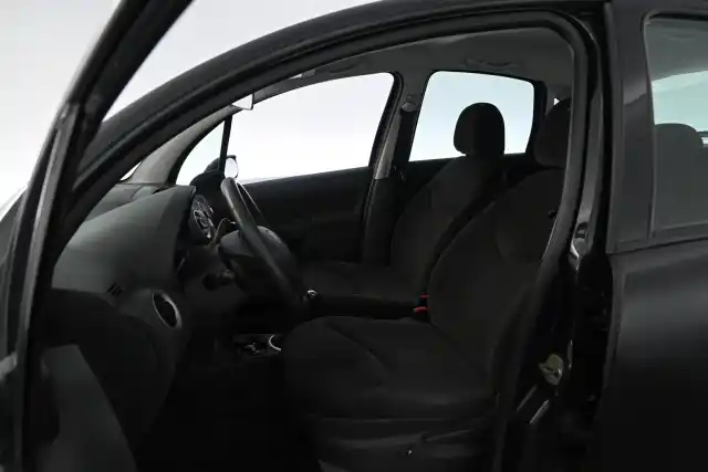 Musta Viistoperä, Citroen C3 – ANI-547