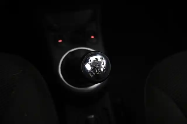 Musta Viistoperä, Citroen C3 – ANI-547