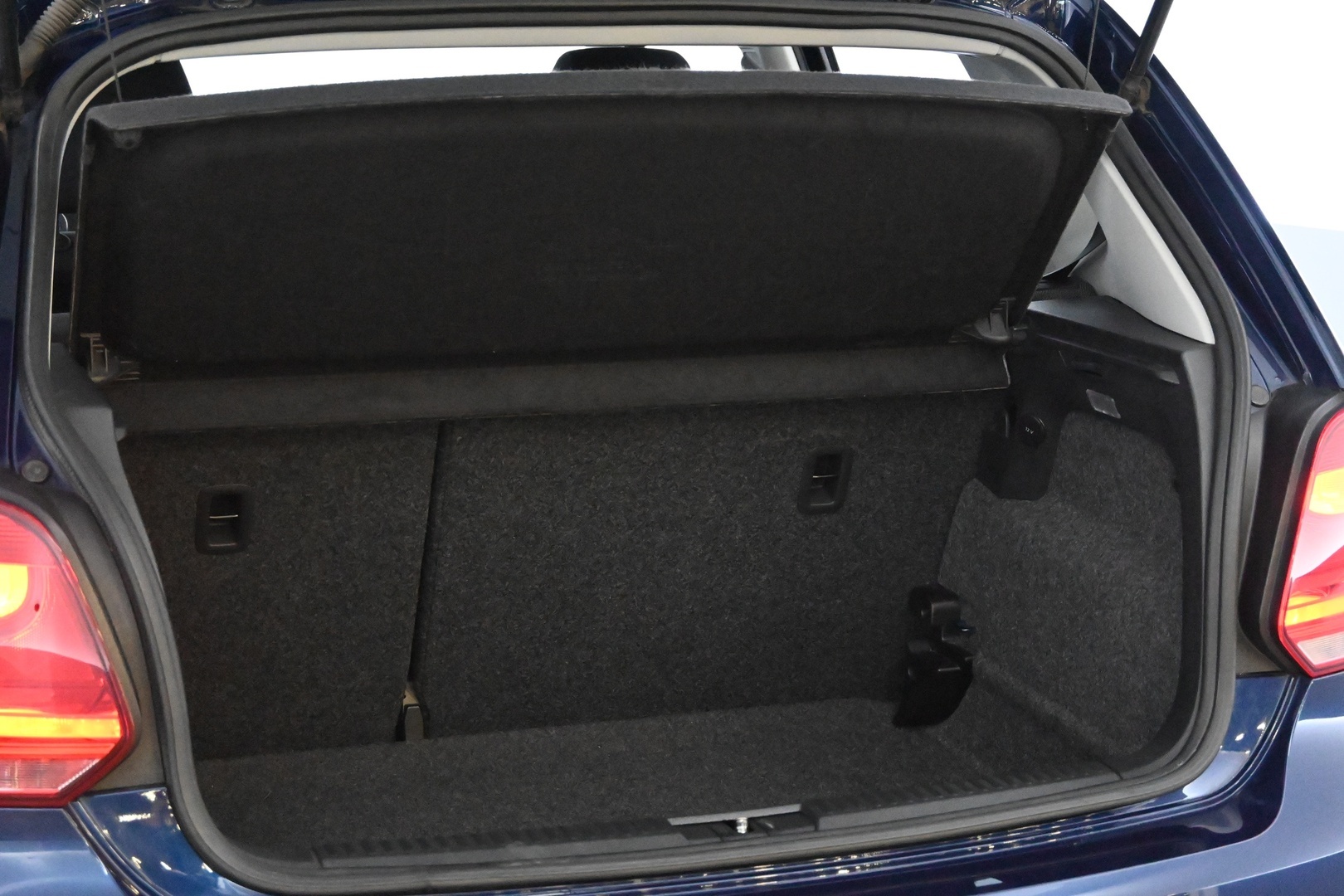 Sininen Viistoperä, Volkswagen Polo – ANZ-897
