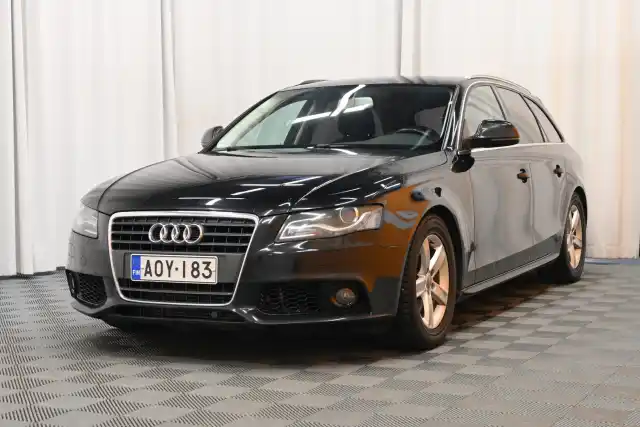 Musta Farmari, Audi A4 – AOY-183