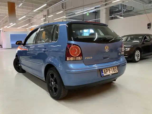 Sininen Viistoperä, Volkswagen Polo – APY-182