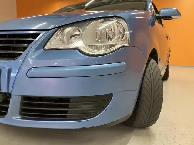 Sininen Viistoperä, Volkswagen Polo – APY-182
