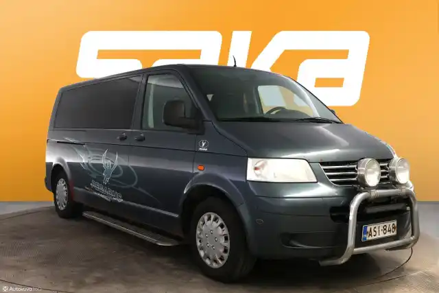 Harmaa Henkilöauto, Volkswagen Transporter – ASI-848