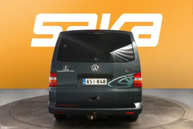 Harmaa Henkilöauto, Volkswagen Transporter – ASI-848