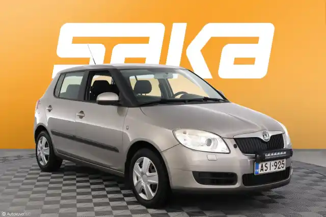 Ruskea (beige) Viistoperä, Skoda Fabia – ASI-925