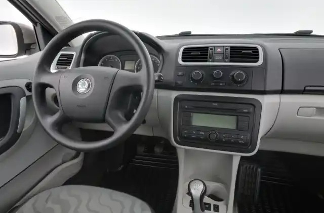 Ruskea (beige) Viistoperä, Skoda Fabia – ASI-925