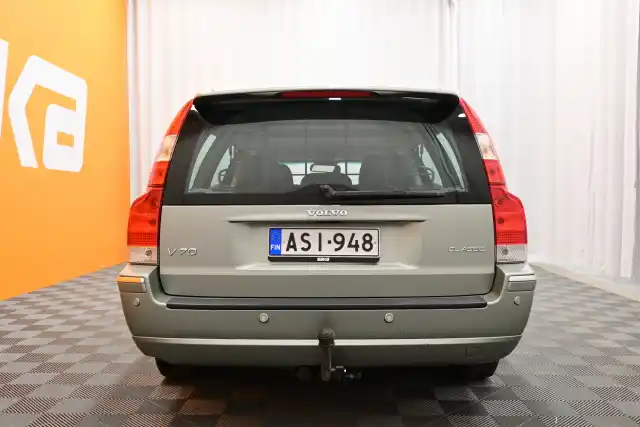 Vihreä Farmari, Volvo V70 – ASI-948