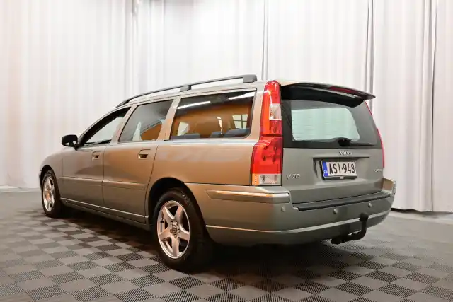 Vihreä Farmari, Volvo V70 – ASI-948