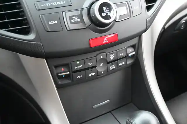 Sininen Farmari, Honda Accord – ASY-146