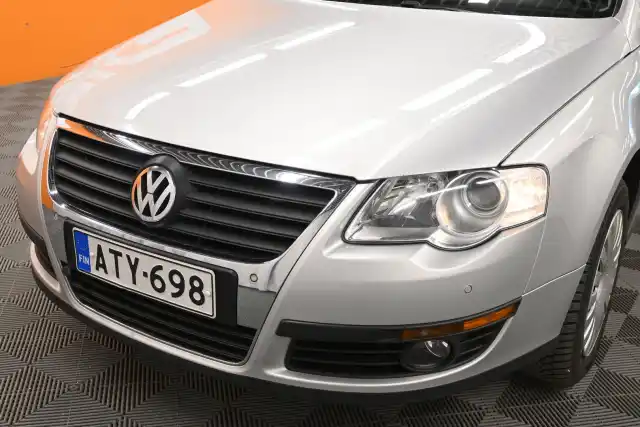 Hopea Farmari, Volkswagen PASSAT – ATY-698