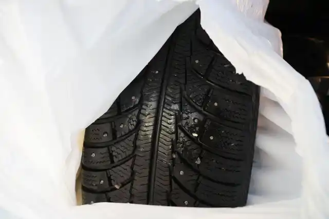Harmaa Tila-auto, Citroen C4 – AUI-540
