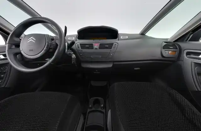 Harmaa Tila-auto, Citroen C4 – AUI-540