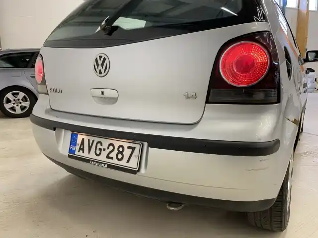 Harmaa Viistoperä, Volkswagen Polo – AVG-287