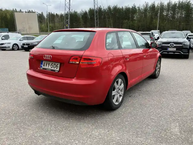 Punainen Viistoperä, Audi A3 – AVY-506