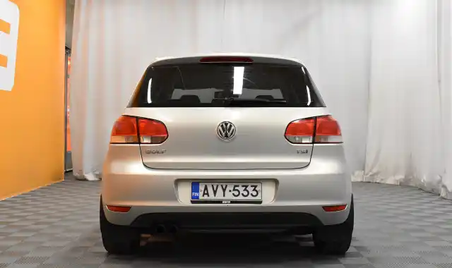 Hopea Viistoperä, Volkswagen Golf – AVY-533