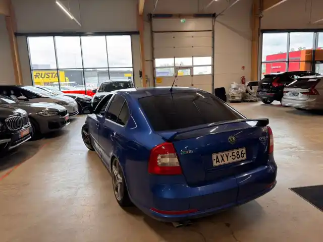 Sininen Viistoperä, Skoda Octavia – AXY-586
