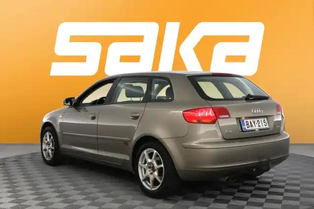 Ruskea Viistoperä, Audi A3 – BAY-215