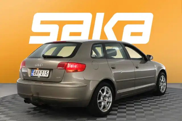 Ruskea Viistoperä, Audi A3 – BAY-215