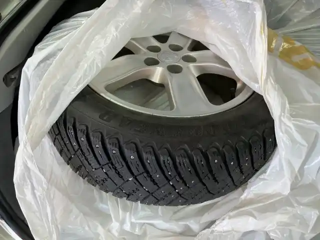 Hopea Viistoperä, Toyota Prius – BBZ-227