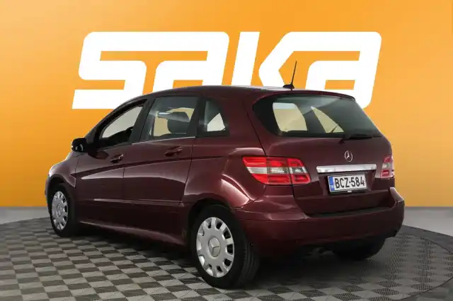Punainen Tila-auto, Mercedes-Benz B – BCZ-584