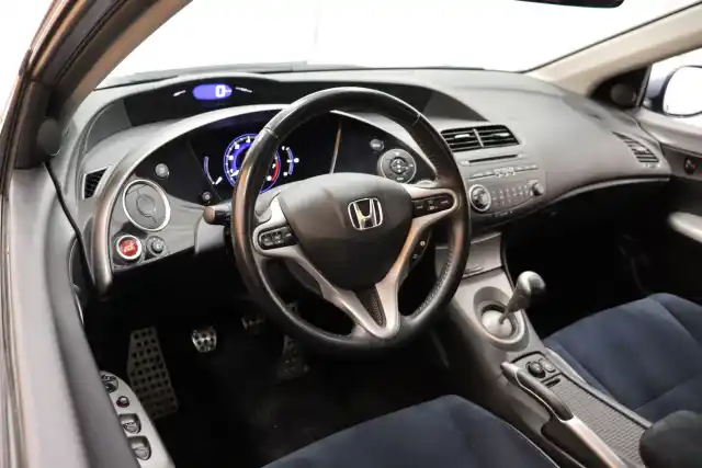 Sininen Viistoperä, Honda Civic – BEZ-682