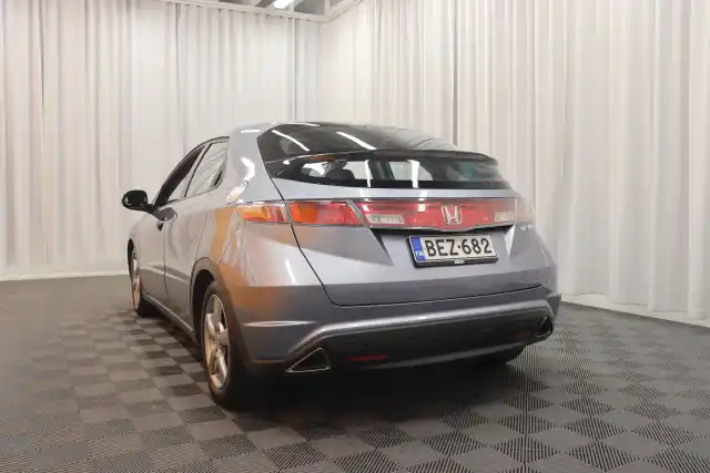 Sininen Viistoperä, Honda Civic – BEZ-682