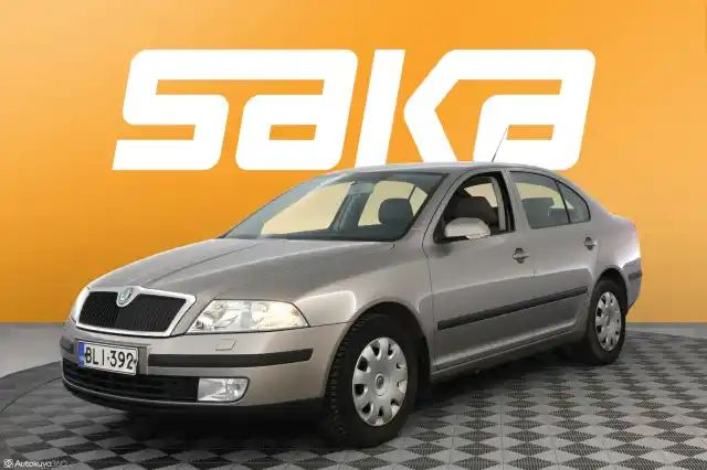 Ruskea Sedan, Skoda Octavia – BLI-392