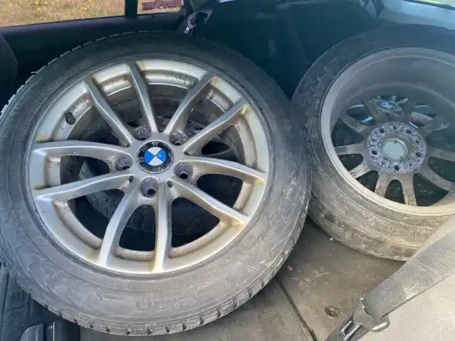 Vihreä Farmari, BMW 320 – BMG-871