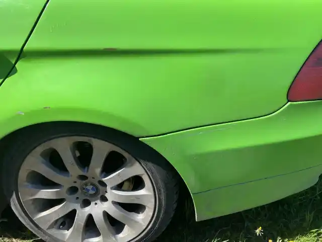 Vihreä Farmari, BMW 320 – BMG-871