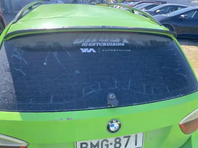 Vihreä Farmari, BMW 320 – BMG-871