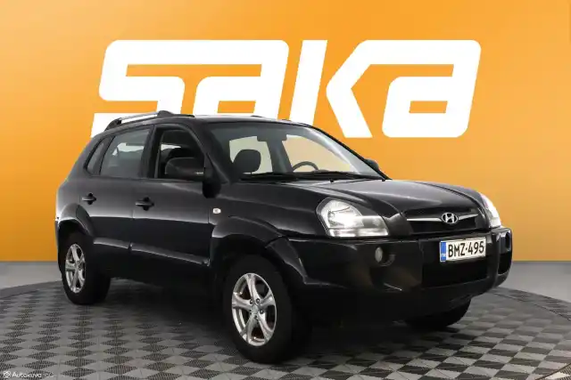 Musta Maastoauto, Hyundai Tucson – BMZ-495