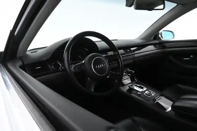 Hopea Sedan, Audi A8 – BOA-777