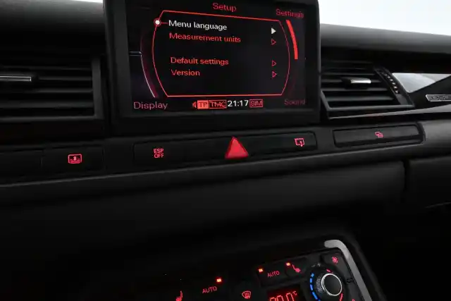 Hopea Sedan, Audi A8 – BOA-777
