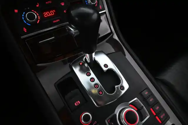 Hopea Sedan, Audi A8 – BOA-777
