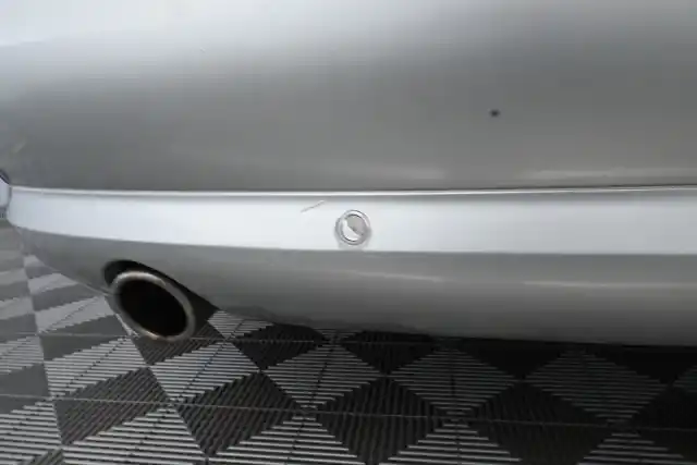 Hopea Sedan, Audi A8 – BOA-777