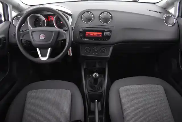 Harmaa Farmari, Seat IBIZA – BOB-630
