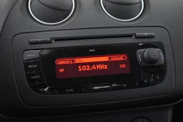 Harmaa Farmari, Seat IBIZA – BOB-630