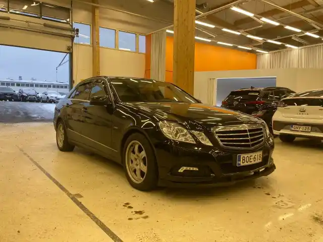 Mercedes-Benz E