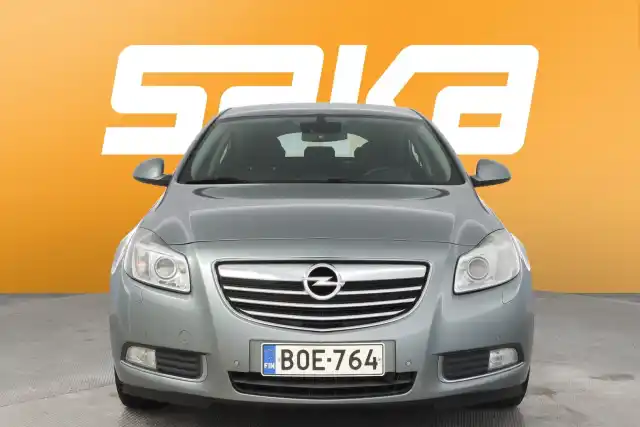 Harmaa Viistoperä, Opel Insignia – BOE-764