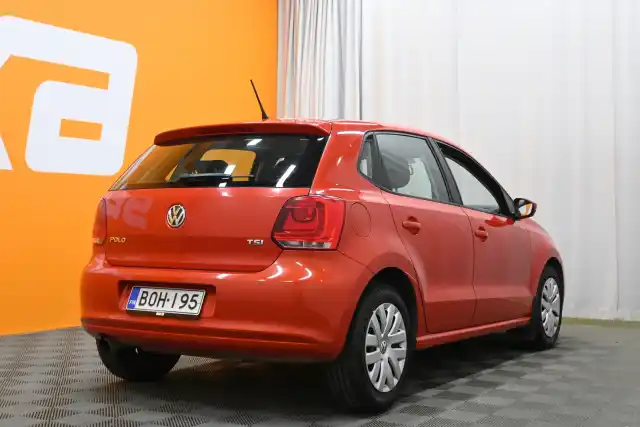 Oranssi Viistoperä, Volkswagen Polo – BOH-195